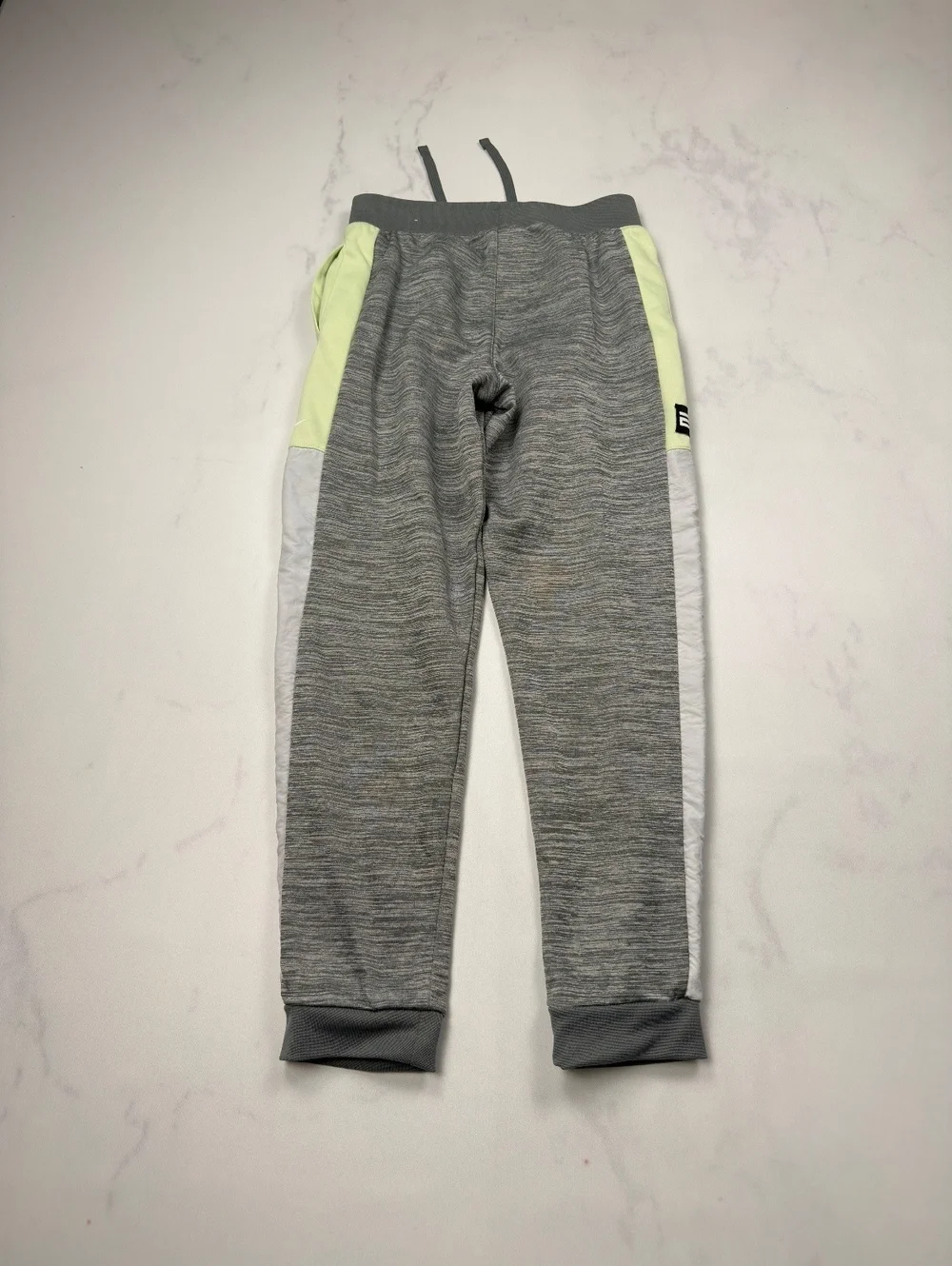 Nike Therma-Fit Gray Athletic Joggers - Boys XL